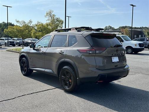 2025 Nissan Rogue Rock Creek
