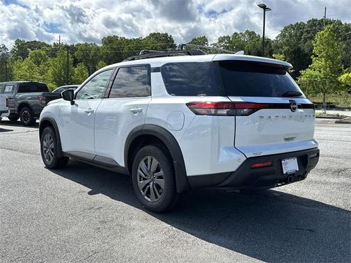 2025 Nissan Pathfinder SV FWD