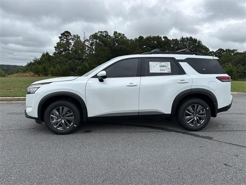 2025 Nissan Pathfinder SV FWD