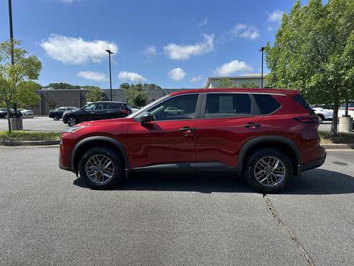 Scarlet 2025 Nissan Rogue S