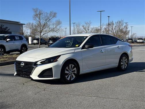 2025 Nissan Altima S FWD