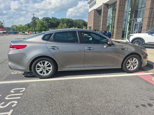 Titanium Silver 2018 Kia Optima LX