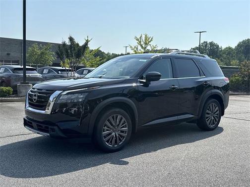 2025 Nissan Pathfinder SL FWD
