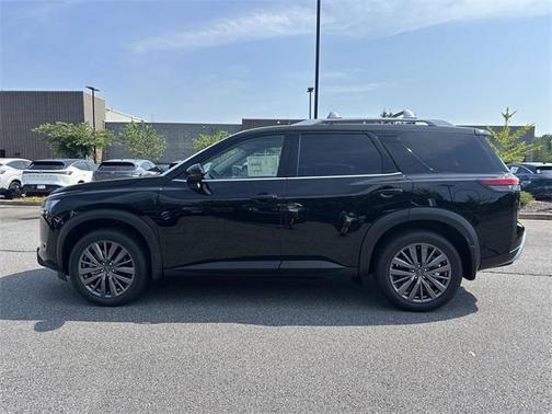 2025 Nissan Pathfinder SL FWD