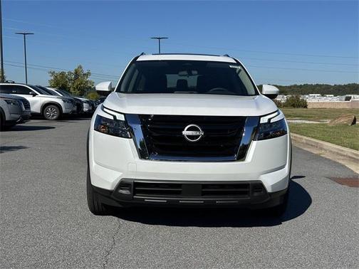 2025 Nissan Pathfinder SV FWD