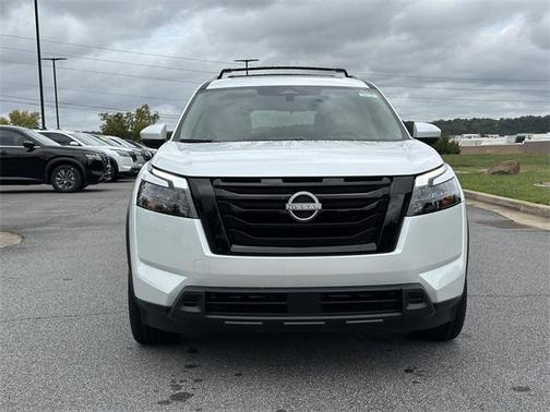 2025 Nissan Pathfinder SV FWD