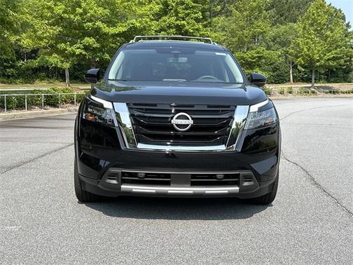 2025 Nissan Pathfinder SL 4WD