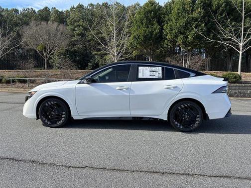 Aspen White 2026 Nissan Sentra SR