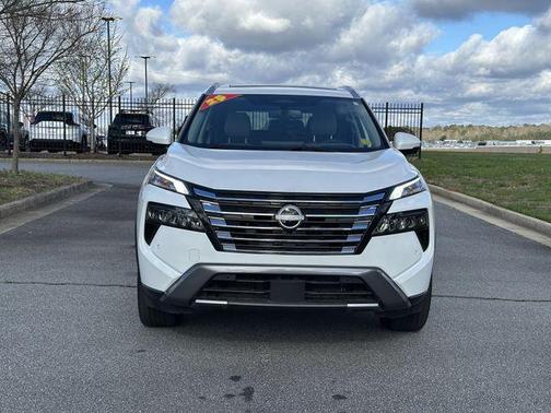 2025 Nissan Rogue SL