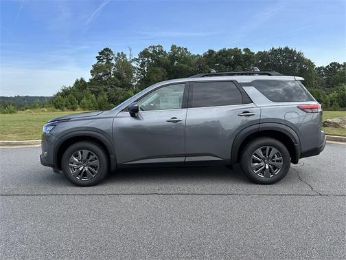 2025 Nissan Pathfinder SV 4WD