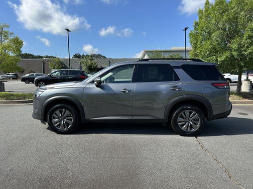 Gun Metallic 2025 Nissan Pathfinder SV FWD