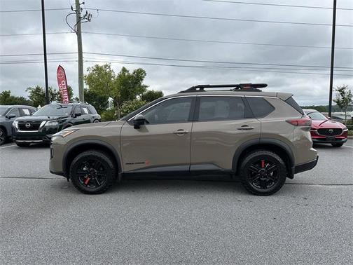 2025 Nissan Rogue Rock Creek