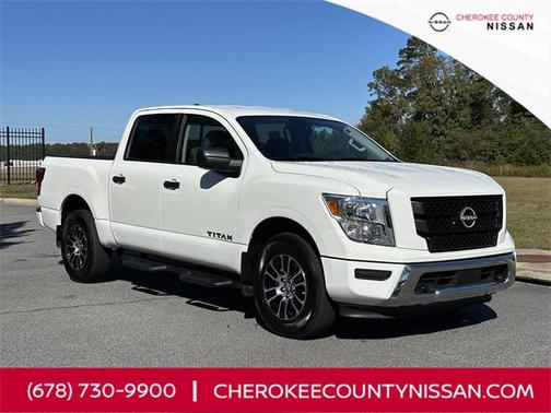 2024 Nissan Titan SV