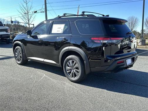 2025 Nissan Pathfinder SV FWD