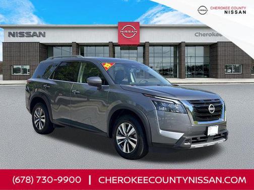 Gray 2025 Nissan Pathfinder SL 4WD