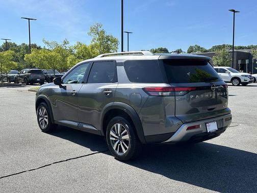 Gray 2025 Nissan Pathfinder SL 4WD