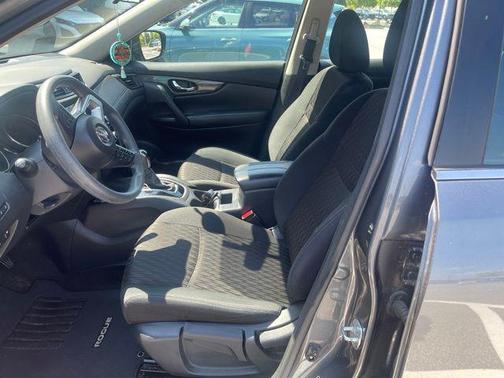 Gun Metallic 2018 Nissan Rogue S