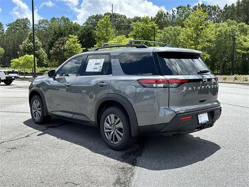2025 Nissan Pathfinder SV FWD