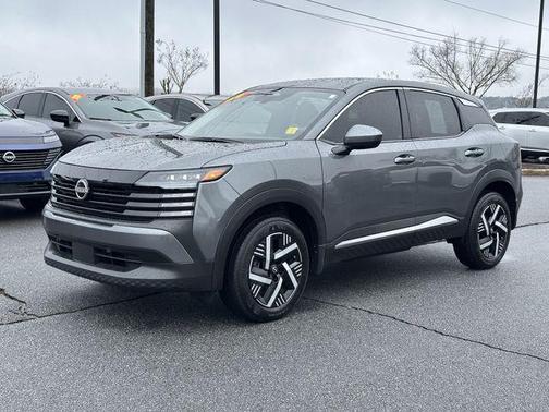 2025 Nissan Kicks SV