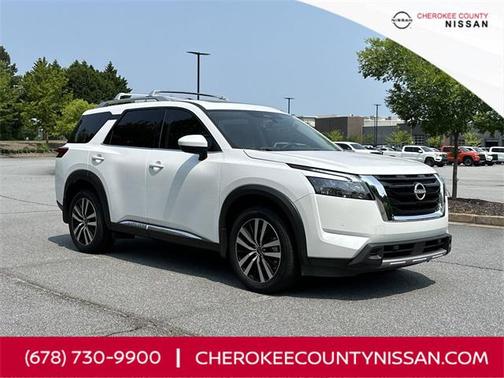 2025 Nissan Pathfinder Platinum 4WD