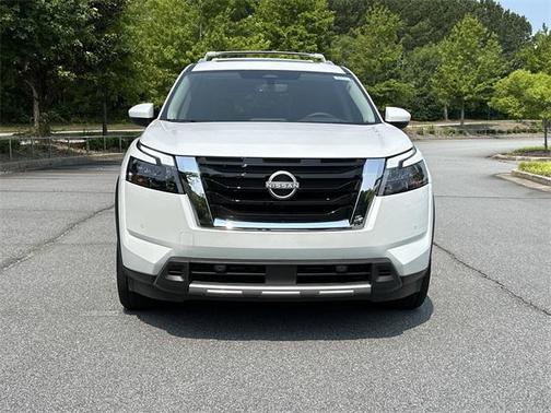 2025 Nissan Pathfinder Platinum 4WD
