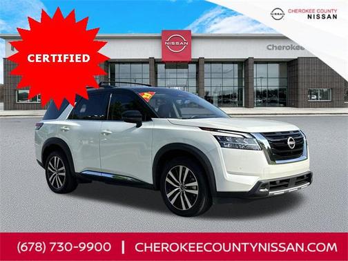 2023 Nissan Pathfinder Platinum FWD