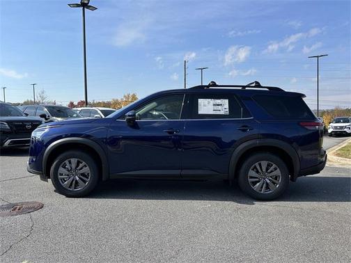 2025 Nissan Pathfinder SV FWD