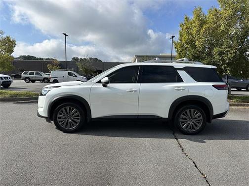 2025 Nissan Pathfinder SL 4WD
