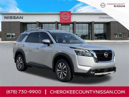 2025 Nissan Pathfinder SL 4WD