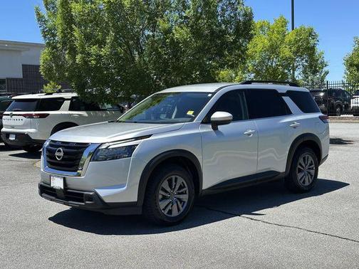 Brilliant Silver Metallic 2025 Nissan Pathfinder SV FWD