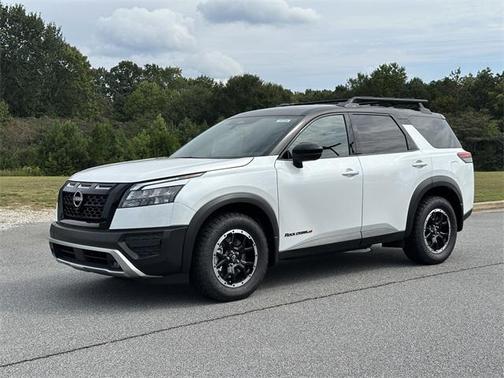 2025 Nissan Pathfinder Rock Creek 4WD