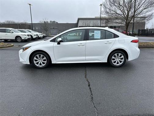 2022 Toyota Corolla LE