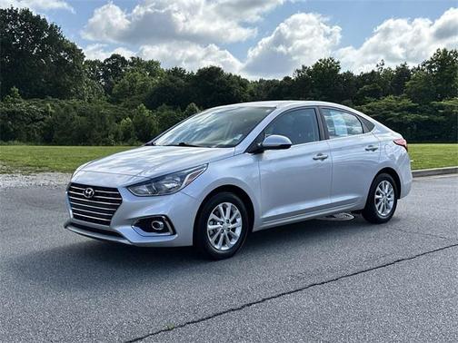2022 Hyundai Accent SEL