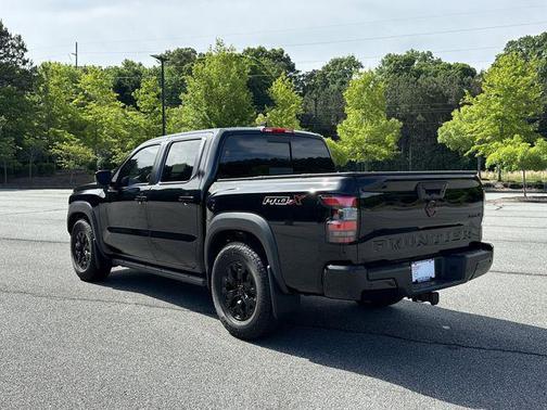 Super Black 2024 Nissan Frontier PRO-X