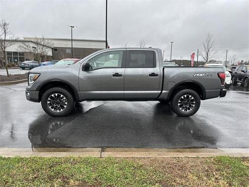 2024 Nissan Titan PRO-4X
