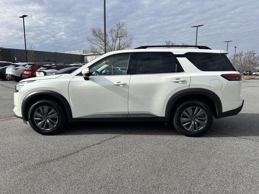 2024 Nissan Pathfinder SV FWD