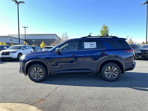 2025 Nissan Pathfinder SV FWD