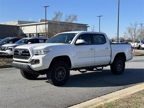 2016 Toyota Tacoma SR