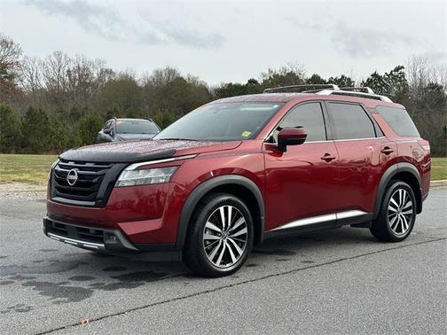 2024 Nissan Pathfinder Platinum 4WD