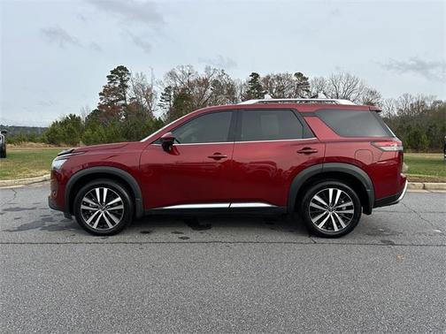 2024 Nissan Pathfinder Platinum 4WD