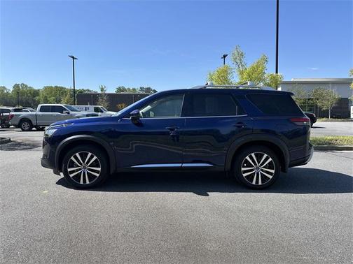2024 Nissan Pathfinder Platinum 4WD