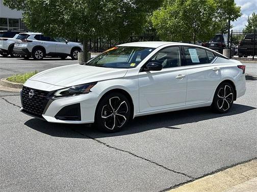 2024 Nissan Altima SR FWD