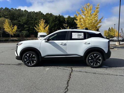 Fresh Powder 2026 Nissan Kicks SV