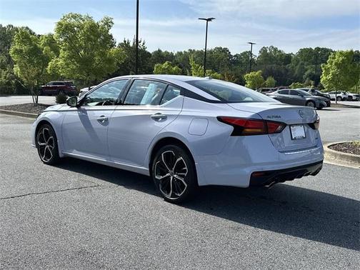 2023 Nissan Altima SR Intelligent AWD