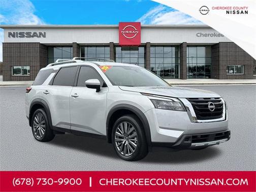 2025 Nissan Pathfinder SL FWD