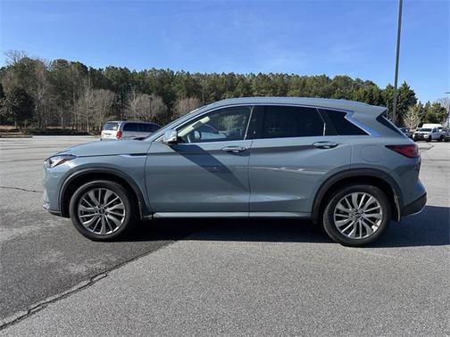 2023 INFINITI QX50 LUXE AWD