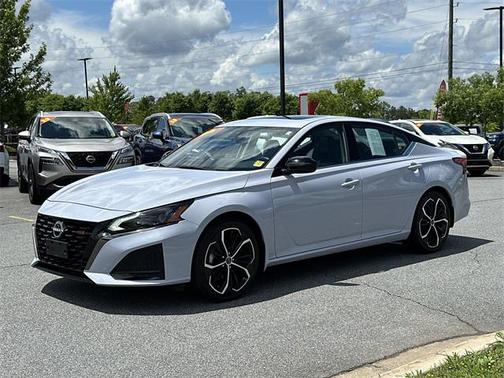 2024 Nissan Altima SR FWD