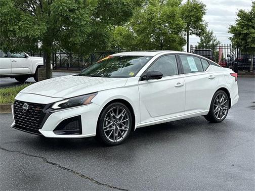2024 Nissan Altima SR VC-Turbo FWD