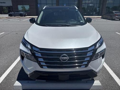 2024 Nissan Rogue Platinum