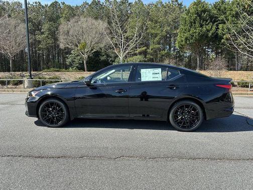 2026 Nissan Altima SR FWD